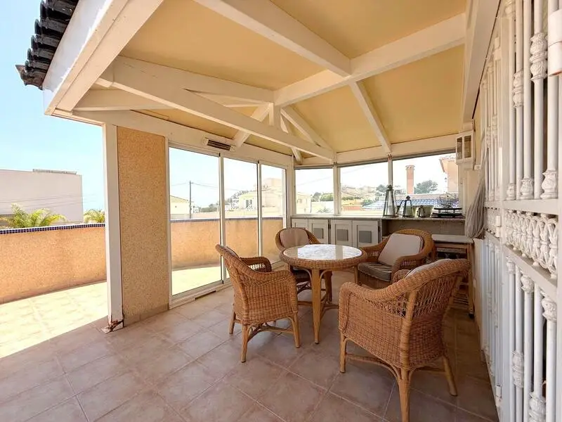 Villa en Venta 3 Dormitorios Villamartin Piscina Climatizada