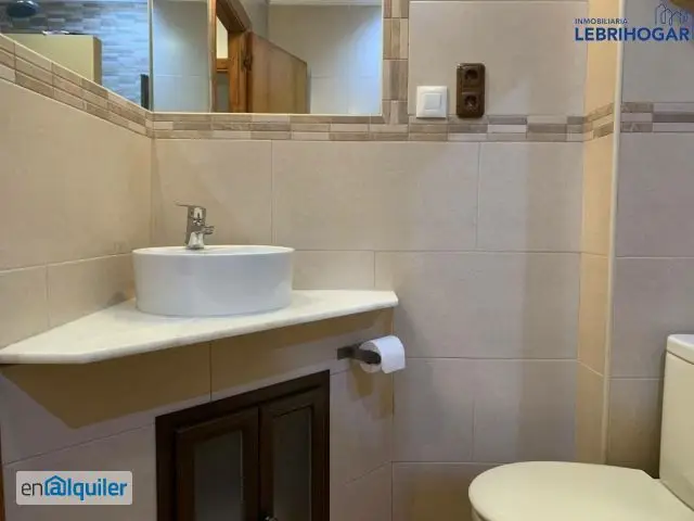 Alquiler Piso Amueblado Alameda con Garaje y Trastero