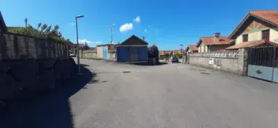 Chalet en Gama con piscina y semis
ótano