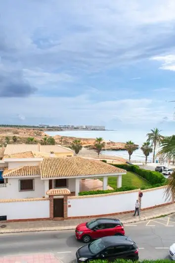 Apartamento 3 Dormitorios Orihuela Costa Primera Linea Playa