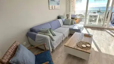 Triplex Adosado Reformado con Vistas al Mar en Santa Pola