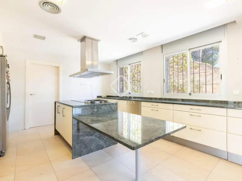 Chalet en venta en Castelldefels, Barcelona