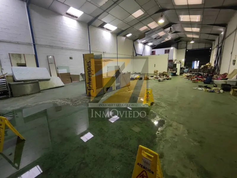 Venta Local Comercial en Pola de Siero 500m2