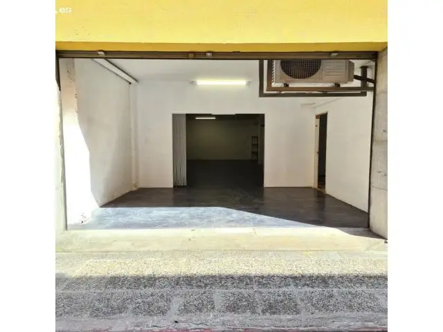 Local Comercial 130m² Girona Santa Eugènia