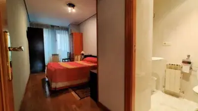 Piso en venta en Calle Francia Vitoria Gasteiz 3 dormitorios 2 baños