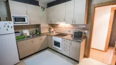 Piso en Venta en Caspe 3 Dormitorios Aparcamiento Amueblado