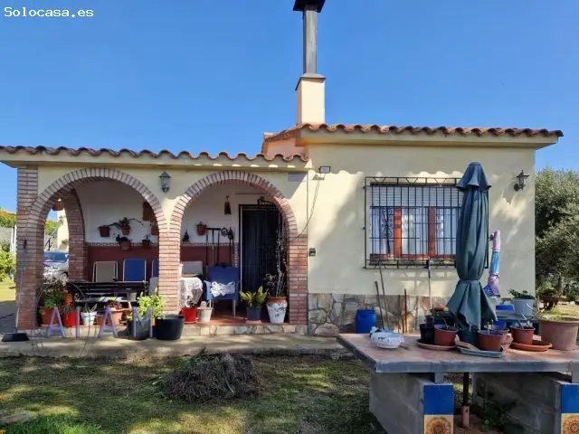 Casa en Planta Baja con Parcela Plana Grande