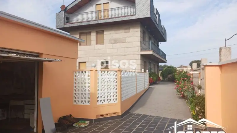 Chalet en Tomiño con Piscina y Anexo
