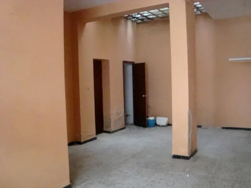 Local Comercial en Venta Avenida Espa
a Ubrique 72m2