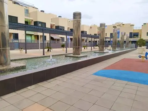 Venta Piso con Piscina en Altabix Elche