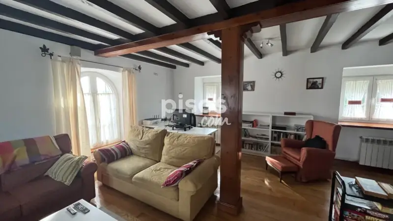 Casa adosada en venta en Barrio de la Requejada