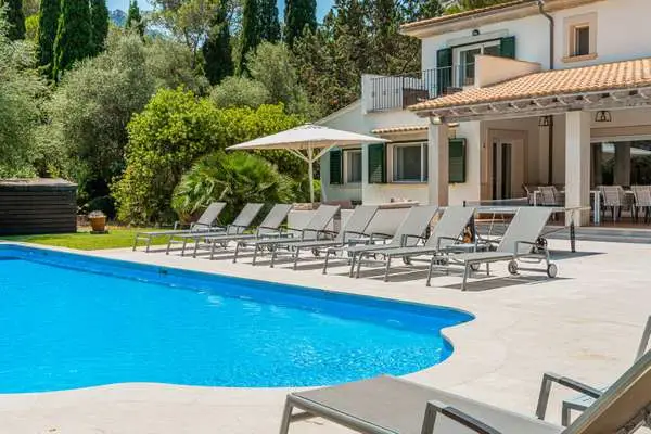 Villa de Lujo en Venta Pollensa Mallorca 5 Dormitorios Piscina