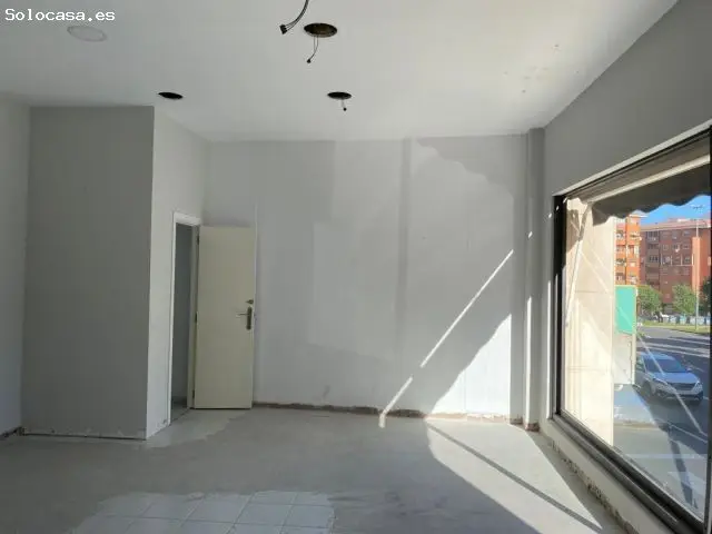 Local Comercial en Centro de Caceres - Galeria del Descubrimiento