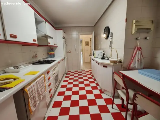 Piso en venta Malaga centro 4 dormitorios garaje trastero