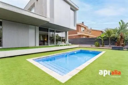 Chalet de Lujo en Cambrils Mediterrani con Piscina Privada