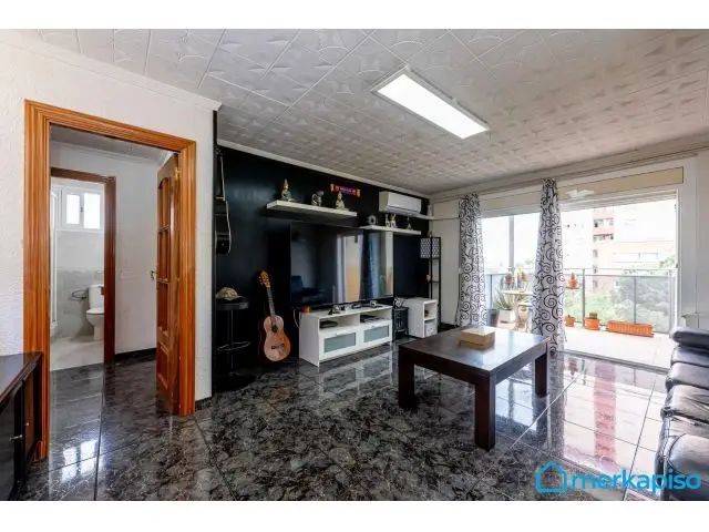 Atico 3 Habitaciones Ascensor El Gornal Gran Via Barcelona