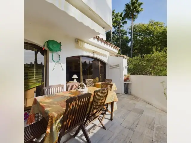 Apartamento 3 Dormitorios Primera Linea de Playa Marbella
