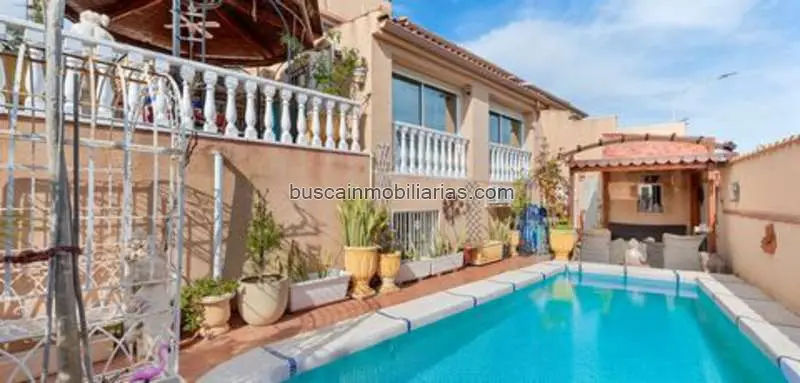Villa en Venta Ciudad Quesada: Lujo, Privacidad y Comodidad