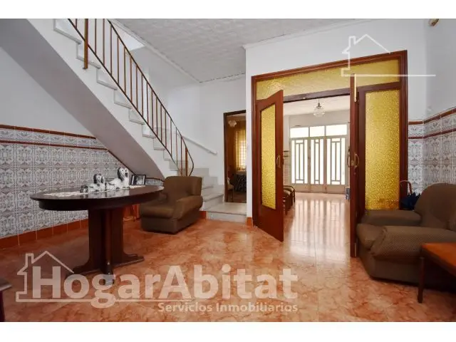 Casa en Buriana con Terraza Balcon y Trastero