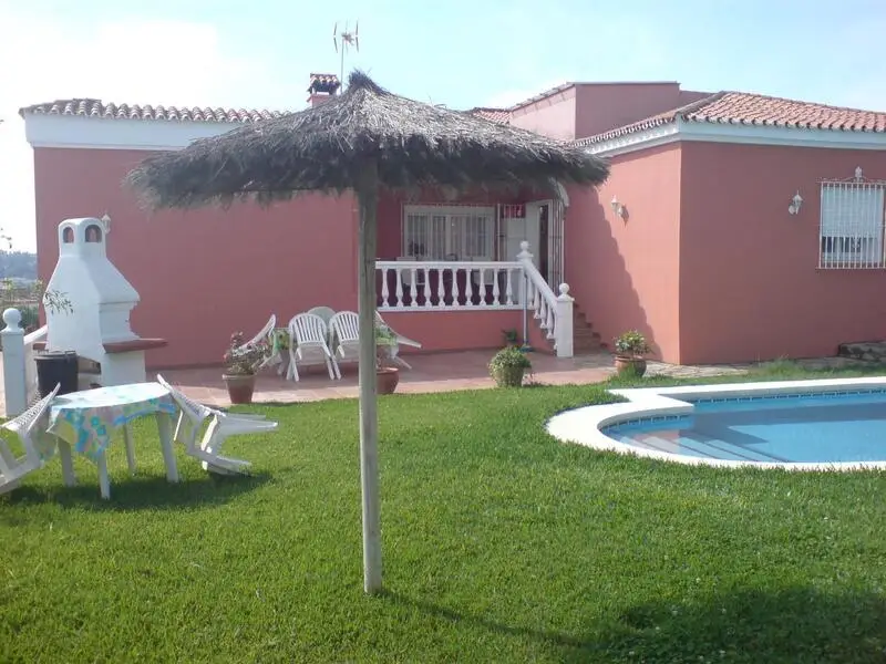 Villa de Lujo en Sotogrande 5 Dormitorios Piscina Privada