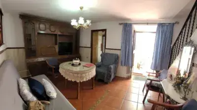 Casa adosada en venta en Calle de la Virgen del Robledo, cerca de Paseo de la Alameda