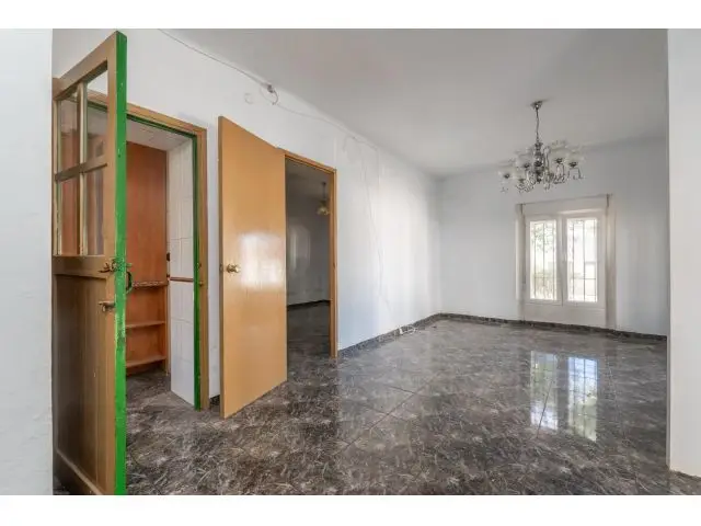 Magnífica Casa en El Chaparral Albolote 577m2 Ideal Familias e Inversores