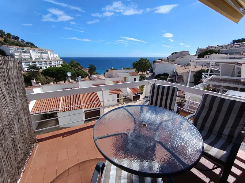 Atico en venta en Tossa de Mar con vistas al mar y licencia turistica