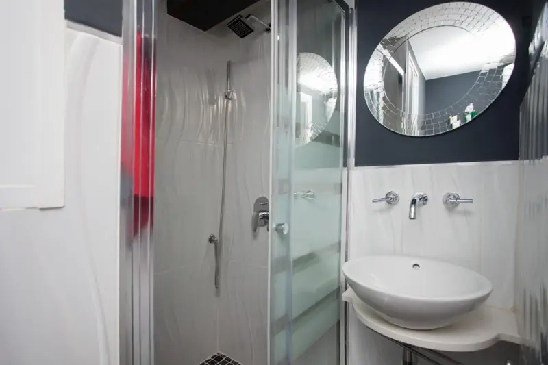 Estudio Luminoso con Cama Doble Cerca de la Estación Nord