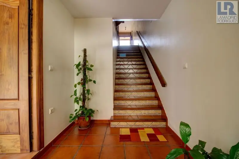 Venta Adosado con terraza en La Hayuela, Udías - Ref: 156
