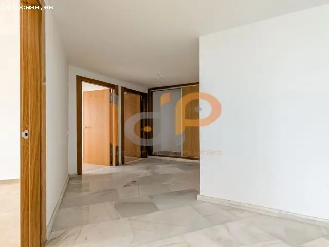 Piso en Venta en Residencial con Piscina en Dalías, Almería