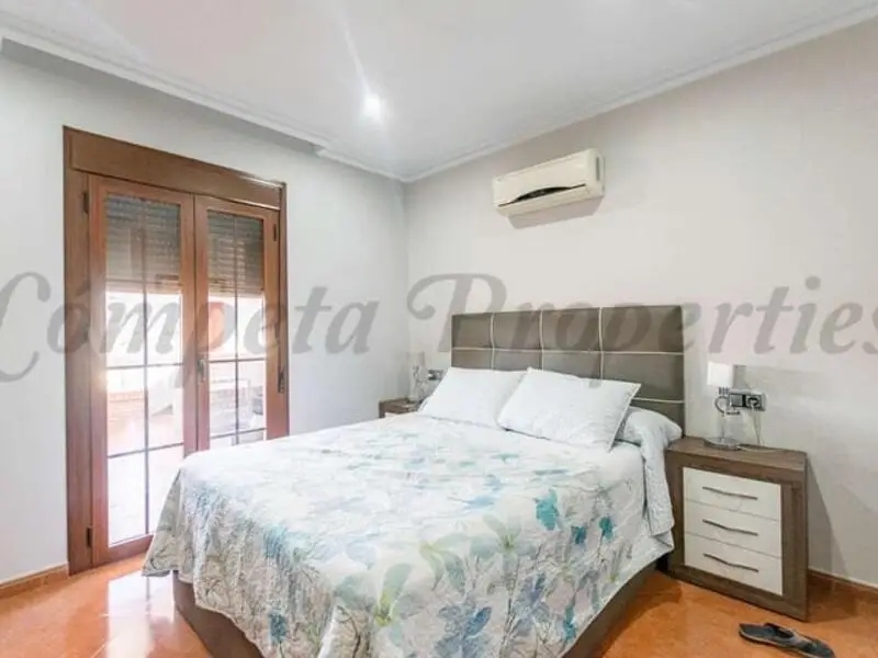 Casa de Pueblo en Sayalonga 3 Dormitorios 2 Baños Terraza
