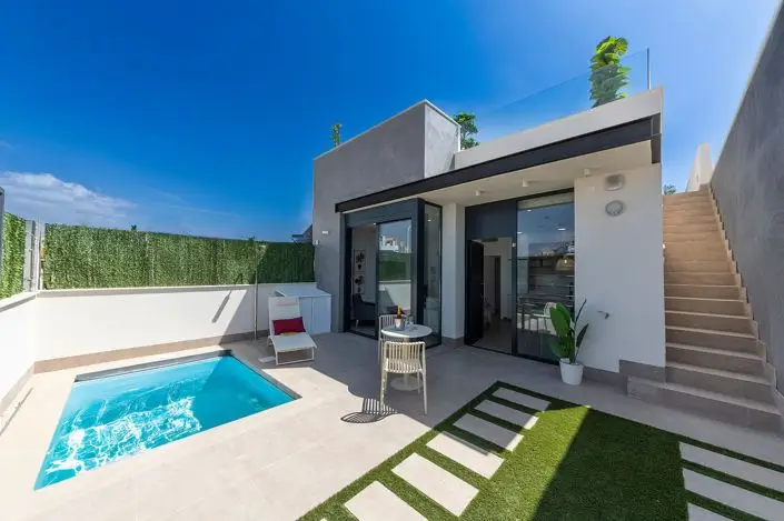 Villa Moderna en Almería 2 3 Dormitorios Cerca de la Playa