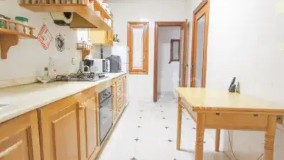 Casa en Venta Los Montesinos Centro 4 Dorm 2 Baños