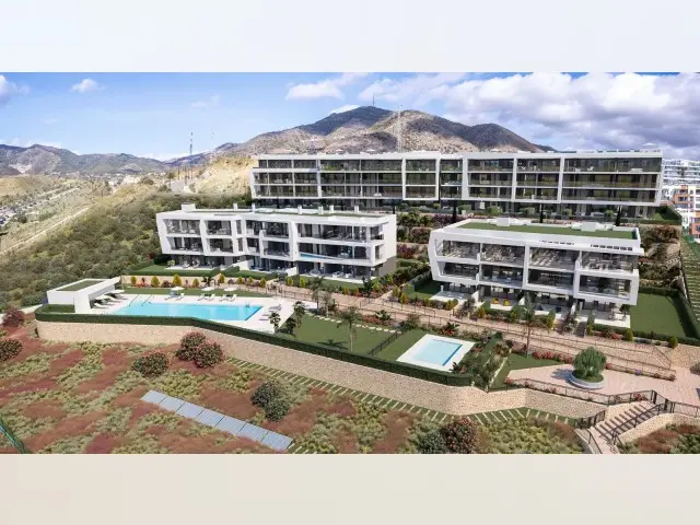 Piso de 3 Dormitorios en venta Fuengirola, España