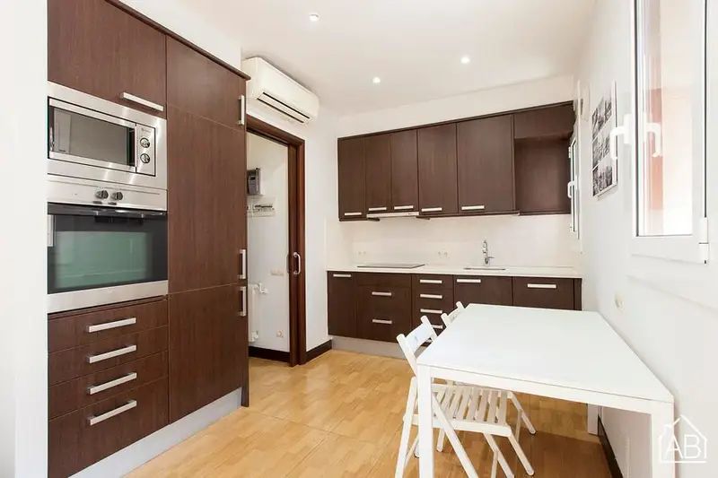 Apartamento Barceloneta con Balcon Cerca de la Playa