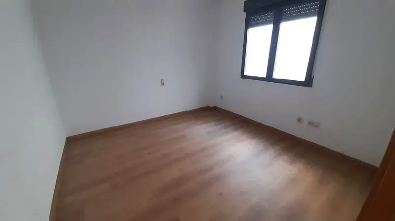 Adosado a Estrenar en Cruces La Roda