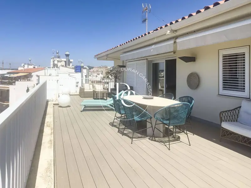 Atico en venta en Sitges con vistas al mar
