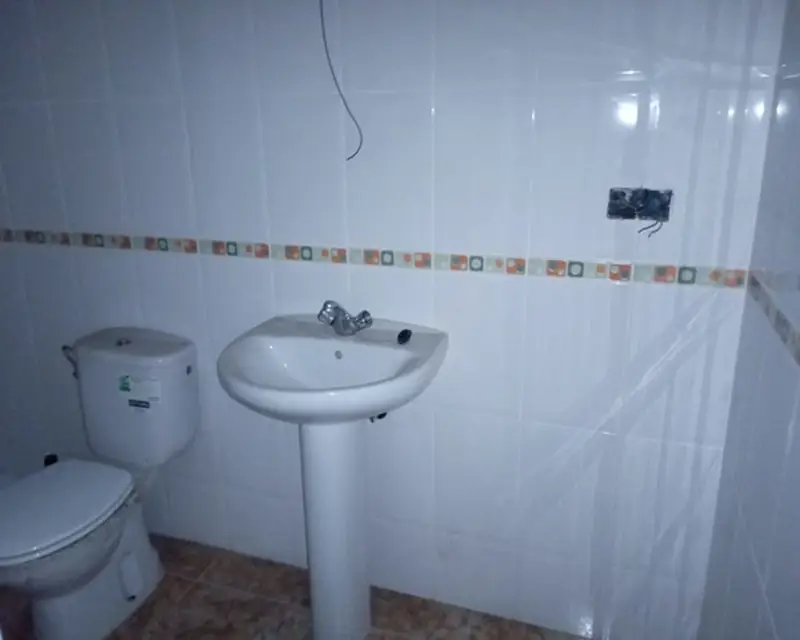 Local en Torrent 173m2