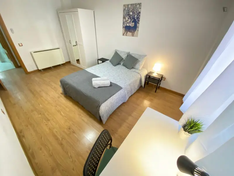 Habitacion Doble en Piso Compartido cerca de Metro Sierra Guadalupe Madrid