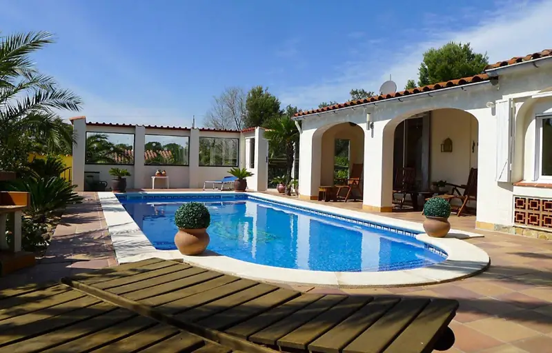 Chalet en Mas Fumats Roses Costa Brava Planta Baja Piscina Privada