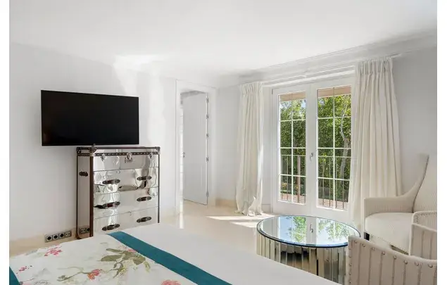 Villa de Lujo en Nagüeles 4 Dormitorios 1200m2