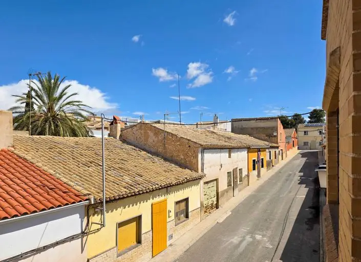 Casa de Pueblo en Pinoso 3 Dormitorios Garaje Terraza