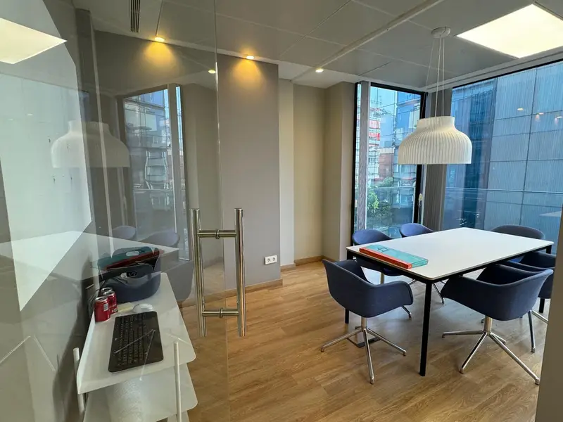 Oficina en Alquiler Marbella Centro 105m2
