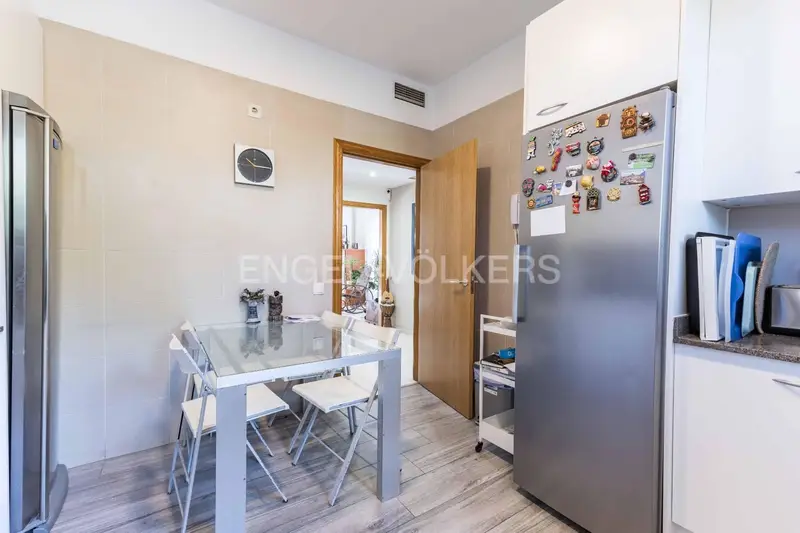Casa en Gavà con Vistas al Mar 5 Dormitorios y 3 Baños
