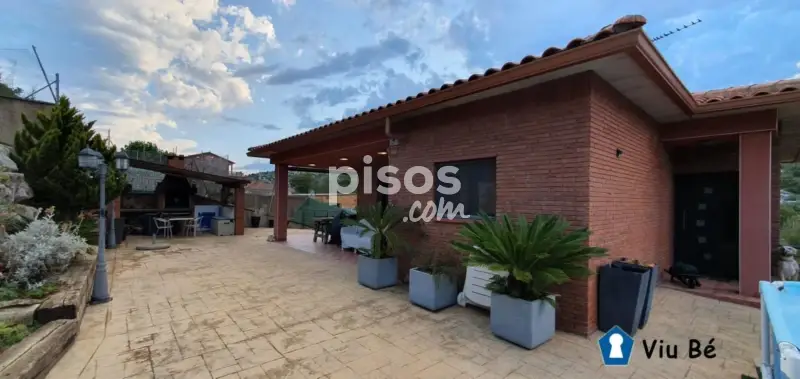 Chalet en Venta en Vallirana Urbanizacion Pla del Pelac