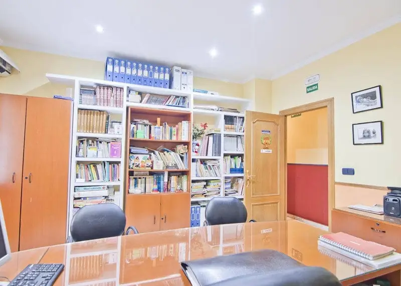 Oficina en Venta en Motril 240m2 Gran Oportunidad
