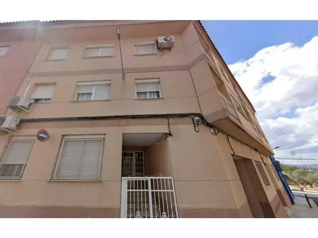Vivienda en Cesion de Remate Vilamarxant 90m2 3 Dormitorios Inversores