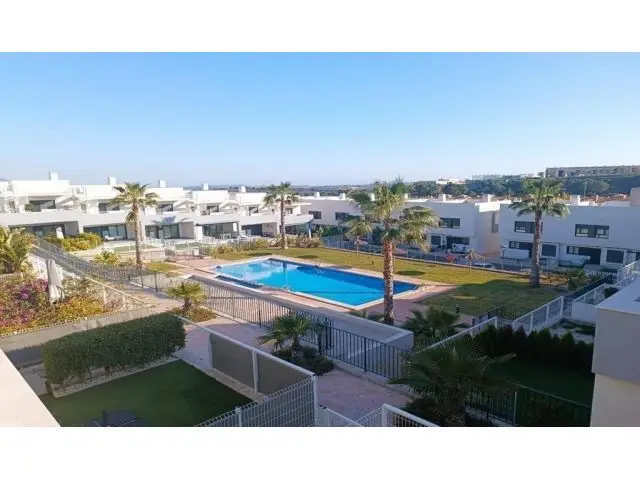 Bungalow Seminuevo Piscina Elche Alicante