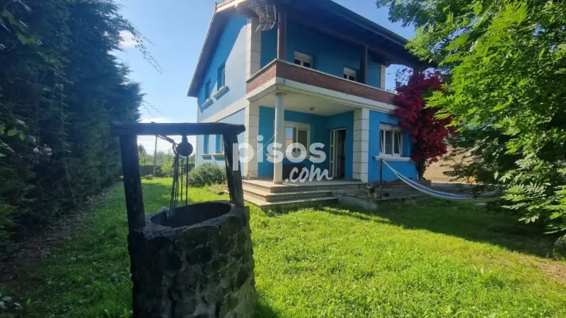 Chalet unifamiliar en venta en Calle Hontañón