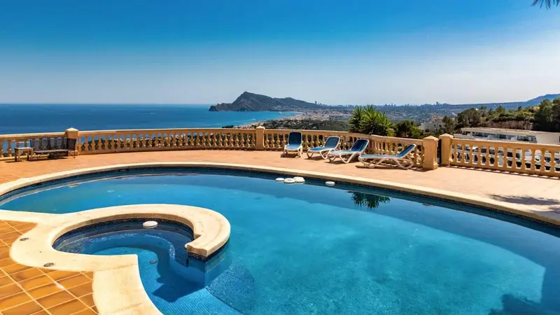 Villa de Lujo en Altea la Vella con Vistas al Mar